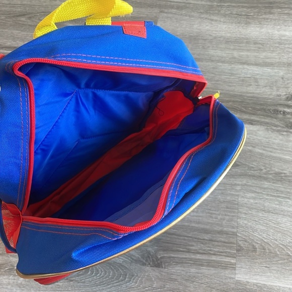 Wonder Woman character school backpack - Picture 2 of 4